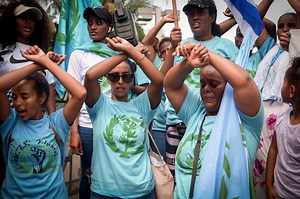 Eritrean women demonstrate in Tel Aviv, demanding protection - i24NEWS