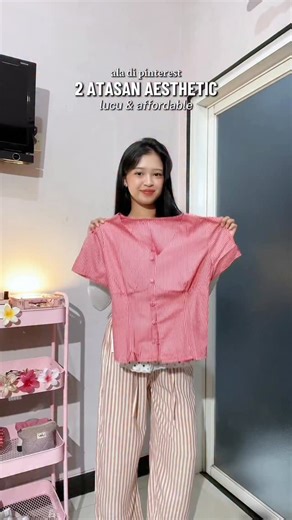 adele on Instagram: "yang pengen dress well ala pinterest girl yang aesthetic sih wajib punya😍🧸💓 two tops that instantly make you look pretty without effort!!👀 @urbangirls.id - 1. polkadot top (no 414) 2. red gingham (no 413) ✧˚₊‧ cara beli? ⁺˳✧ 1. klik link di bio 2. cari produk sesuai nomor 3. checkout seperti biasa happy shopping, lovelies!♡"