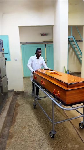 Exploring Mortician Life and Makeup Techniques