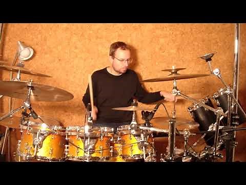 Melodic Groove Drum Solo with Octobans on ddrum dios maple by Christian Hoffe