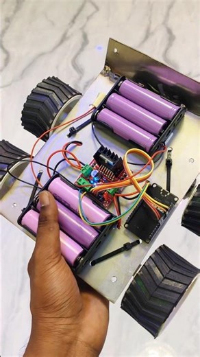 how to make a rc car 🏎️👨🏻‍🔧🤯 #entrepreneur #automobile #rccar #electronics #tech #smartphone#arduino