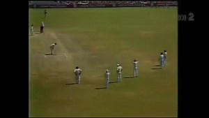 Dennis Lillee and Jeff Thomson of Australia in action against England during the #Ashes 1974-75 | Fenomeno