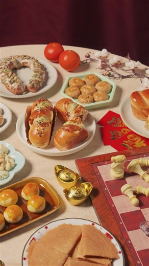 POV: CNY snacking the BreadTalk way…😋 The table is full and you can’t stop at one! Let the feasting begin!! 🧧 #breadtalksg #breadtalk #cny2026 #yearofthehorse2026 #bakery #newyear2026 #happynewyear