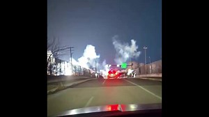 😟WATCH: Power transformer explodes in Cleveland, Ohio, spreading fire to multiple utility poles. Large swaths of the city’s west side have been left without power. | Black Swamp Storm Intercept Team