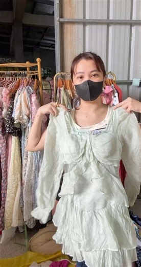 20 reactions · 104 shares | BEA 78A White Paper Trendy Dress ✨ ₱2,400 only‼️ 4 bales po ‘yan inopen sa live kahapon. Rewatch n’yo na lang. Madami nakuha na premium, rare and trendy. Less ang damage and outdated design. #fypviralシ #fypシ゚viralシ #fypageシ | AA Clothing Ukay Direct Supplier | Facebook