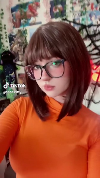 Wanna solve a mystery together? C; #velma #egirl #cosplay