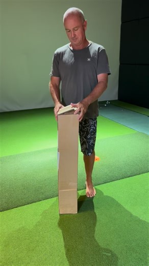 Just got my hands on the new Oz.i HS putter. Incredible technology from LAB to be able to make this putter zero torque without a centre shaft! This thing rolls incredibly! DM me for a fitting 💥 | Fo's Fittings