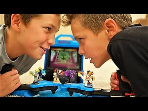 Bro vs Bro Ninja Challenge with Akedo Ultimate Triple Strike Tag Team Arena!