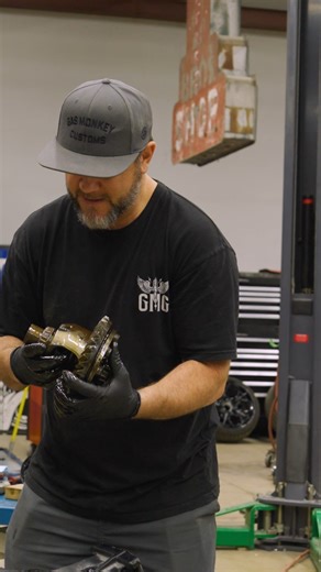 The moment you have been waiting for... The 1st official episode of the 6x6 Testarossa build just dropped! 🏎️ 💨 Figure out how the monkeys save this mess of a build 🐒 : 🔗 https://youtu.be/G0C1CX5a5G4 | Gas Monkey Garage