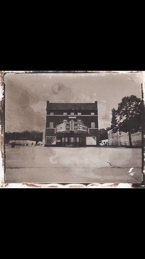 Developing Pinhole Photos with Wine: A Creative Guide