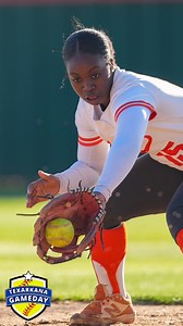 9.9K views · 81 reactions | Nothing gets by Sydney Woods. Texarkana Independent School District TISD Tiger Athletics Gregg Orr Companies | Texarkana Gameday | Facebook