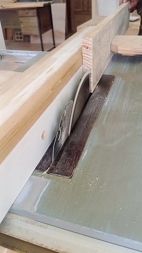 Table Saw Resawing: Woodworking Tips, Tricks & DIY Projects