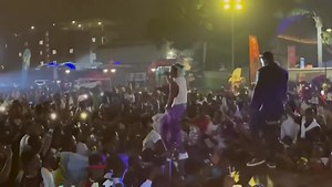 16K views · 1.8K reactions | INNOSS'B concert avec REBO Lors de son concert avec REBO , INNOSS'B a balancé le titre Bisous Bye en collaboration avec Diesel Gucci Mr Owaba Chargé  | Promo Zik 2 Brazza Kin | Facebook