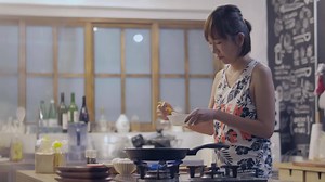 #NoteOurMoments 真是記下Every Moments! 我是大A 最貼心的隨身助理， #GalaxyNote8 #隨手便利貼 一想到就記下重要事情都不忘~ 了解更多Note8➨http://spr.ly/61878NXBz #DoBiggerThings #大顯身手筆較厲害 #手機界的單眼 | Samsung