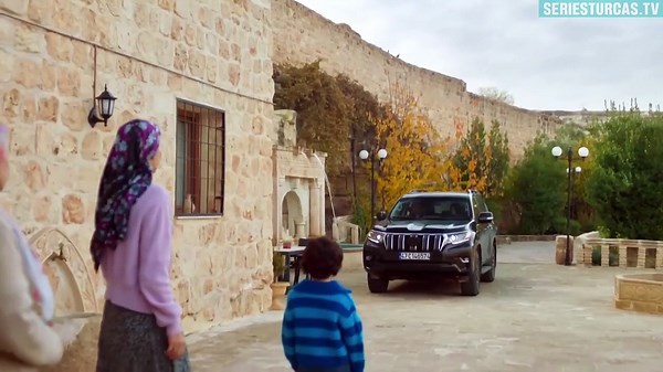 Uzak Sehir - Capitulo 42 en Español