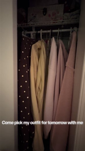 Choose My Outfit for Bowling Adventure!