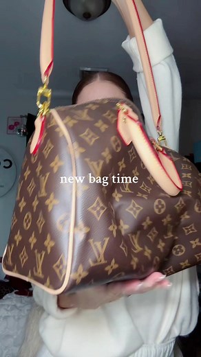 Mini Bag Obsession: Trendy Purse Styles to Explore