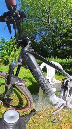 Schaumparty mit Antidot Bikecare !