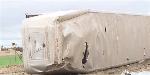 Officials assess tornado damage in Ravenna