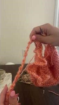 Straps tutorial for the ruffle baby bonnet