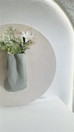 Tableau sur mesure vert avec vase — original art
