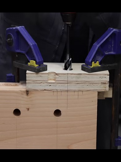 Portable & Affordable Workbench for Small Spaces (2)