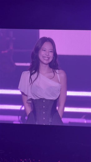 Blackpink Concert Experience: Engaging with Fans in Japan