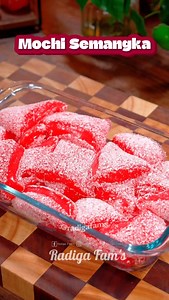 Mochi Semangka #idemasakanrumahan #reseprumahan #masakanrumahan #resep #resepmakanannusantara #masakanindonesia #resepmudah #resepmakanan #masakansederhana #makanansehat #resepmasak #masakmudah #resepmakanansimple #makanandiet | Radityo Jalu Santiko