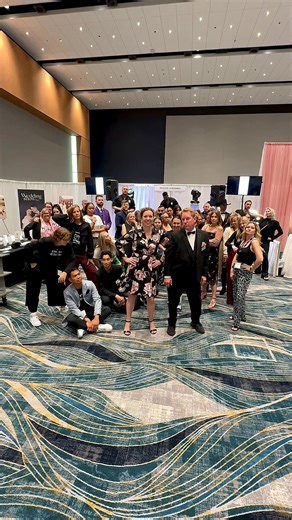 🎉 We don’t just do wedding shows — we have a blast doing them! 💍✨ Here’s the proof ➡️ After another amazing and successful show, our incredible wedding pros decided to cut loose and bring back a little old-school fun with a Harlem Shake! 🕺💃 Huge shoutout to Katie McDonald Photography for organizing and pulling off this hilarious (and perfectly chaotic) moment with everyone — you’re the best! 📸🙌 We absolutely LOVE the energy, the laughter, and the community that makes our shows so special. 