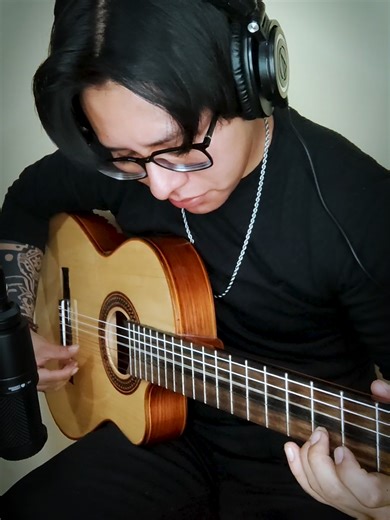 Amar Bolivia - Dime en una versión mía :3 Probando una hermosa guitarra Mexicana :) #lapazbolivia #guitar #envivo #amarbolivia #cover