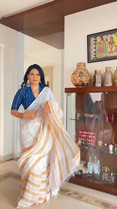 INDIGO ! You can’t take Ahmedabad out of me ! No matter what it creeps in all my styling ! . So happy to be a part of 2 unique roots Bihar and Gujarat . . Msg on 8802999333 for more detail on the blosue ! . #anumishra #índigo #blouse #sareestylist #sareefashion #sareeinspiration #sareeinfluencer . . { sarees, blouse, summer blouse, inspiration, indigo blouse, linen saree } | Anu Mishra