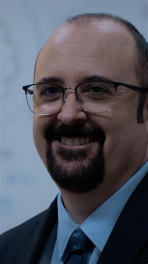 242K views · 1.9K reactions | Exercise 1. Listen, and repeat ️#MuertosSL | Netflix | Facebook