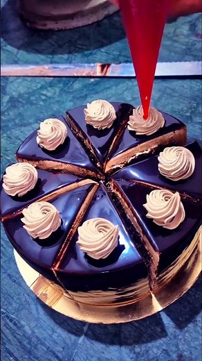 chocolate pastry cake / how to make easy beautiful cake at home #shorts #chocolate #pastry #cake