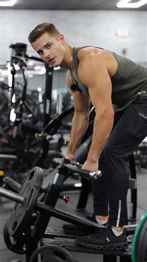 19K reactions · 68 comments | Your back isn’t one muscle… it’s angles and intent. Change the grip, change the target, change the growth. | Seth Wickstrom | Facebook