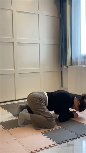 Legs Stretched For Women 😱#shorts #fitness #body #fit #dance #yoga #kneehigh #shinylegs #stronglegs