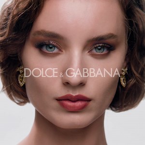 Six long-lasting shades, in sophisticated finishes. Create your look with the new Ever Icon Palette. | Dolce & Gabbana