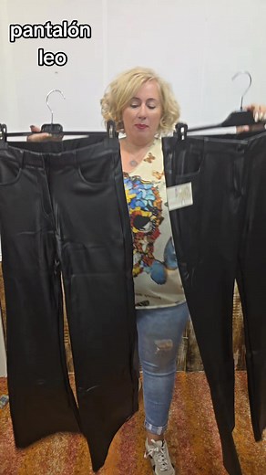 🌟 Moda curvy con estilo real 🌟 Ropa y complementos en tallas grandes que te harán sentir cómoda, elegante y única 💃 ✅ Novedades cada semana ✅ Envíos a toda España ✅ Tallas desde la 42 en adelante 💻 Visita nuestra tienda online: www.sacrycurvis.com 📲 WhatsApp catálogo: 639 840 062 🎀 ¡Haz clic y renueva tu armario hoy! | Sacry Curvis