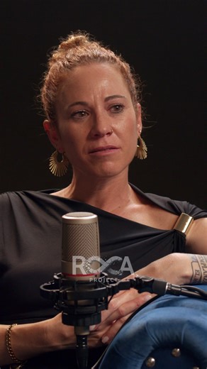 "La mirada es el espejo del alma" | "#55 - El Estigma de SER BIPOLAR: Euforia, Delirios y Depresión | Celia Moreno en Roca Project" ► EPISODIO NUEVO CADA MIÉRCOLES A LAS 19:30 HORAS #RocaProject #podcastclips #CarlosRoca #bipolaridad #trastornobipolar #miradas #alzheimer | Carlos Roca