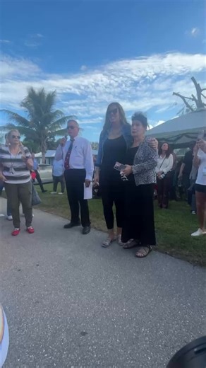 Lee Builders Care in partnership with Lennar and a host of sub contractors rebuilt a home for a Fort Myers resident in need. More @thenewspress @naplesnews | The News-Press (Fort Myers and Cape Coral)