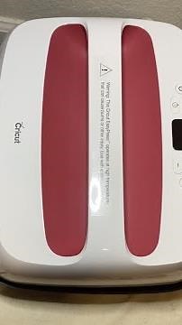 Where to register Cricut heat press and how to use the heat press guide!