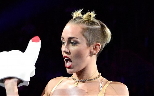 Miley Cyrus 2013VMA名场面饭拍