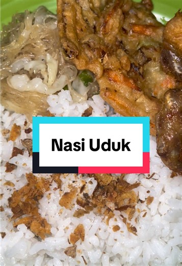 Habis subuh langsung tancap gas ke dapur. Bikin menu uduk lengkap dengan goreng-goreng dan bihunnya 😊 #masak #masakansimple #masakanrumahan #masakdirumah