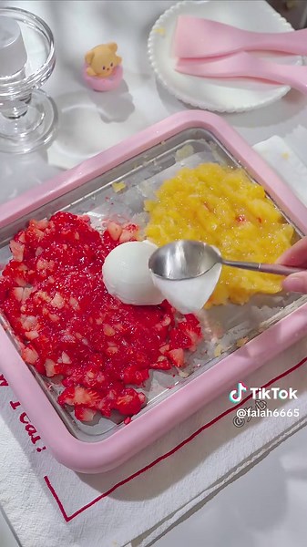 Make frozen yogurt with me 🤍 #asmr #food #shorts #cooking