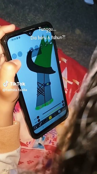 Jangan tanya konsepnya... bahkan yang gambar juga lagi menikmati prosesnya. 😂🎨 #ArtTok #digitaldrawing #kidsart #digitalart