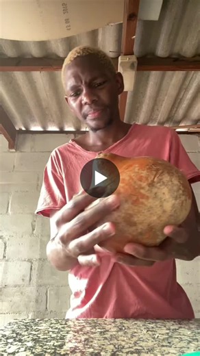#uhadi #calabash #cutting #cleaning #indigenousinstruments | Odwa Bongo