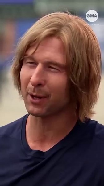 #glenpowell took us behind-the-scenes to see how he transforms into his character Chad Powers | GMA