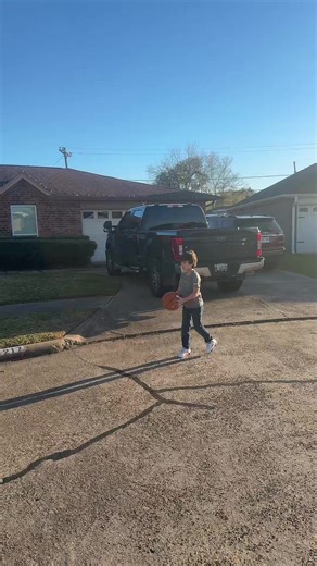 Ole dad is still the king of PIG.. #nba #future #winning #kids #fyp