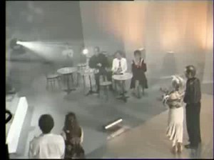 Alexandra Paris Accordeon - YouTube