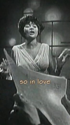 Whitney's tribute to Nancy Wilson (Essence Awards 1992) 👑