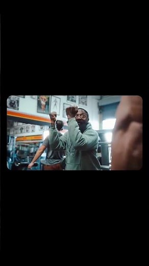 🚫 Build massive front delts with supinated front press